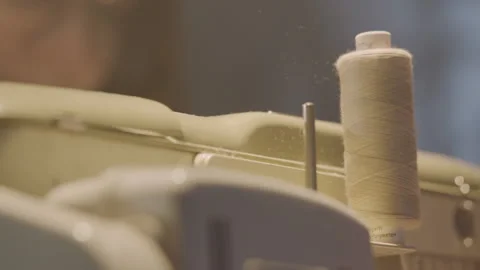Spool Spinning sewing machine Video stock 220014983