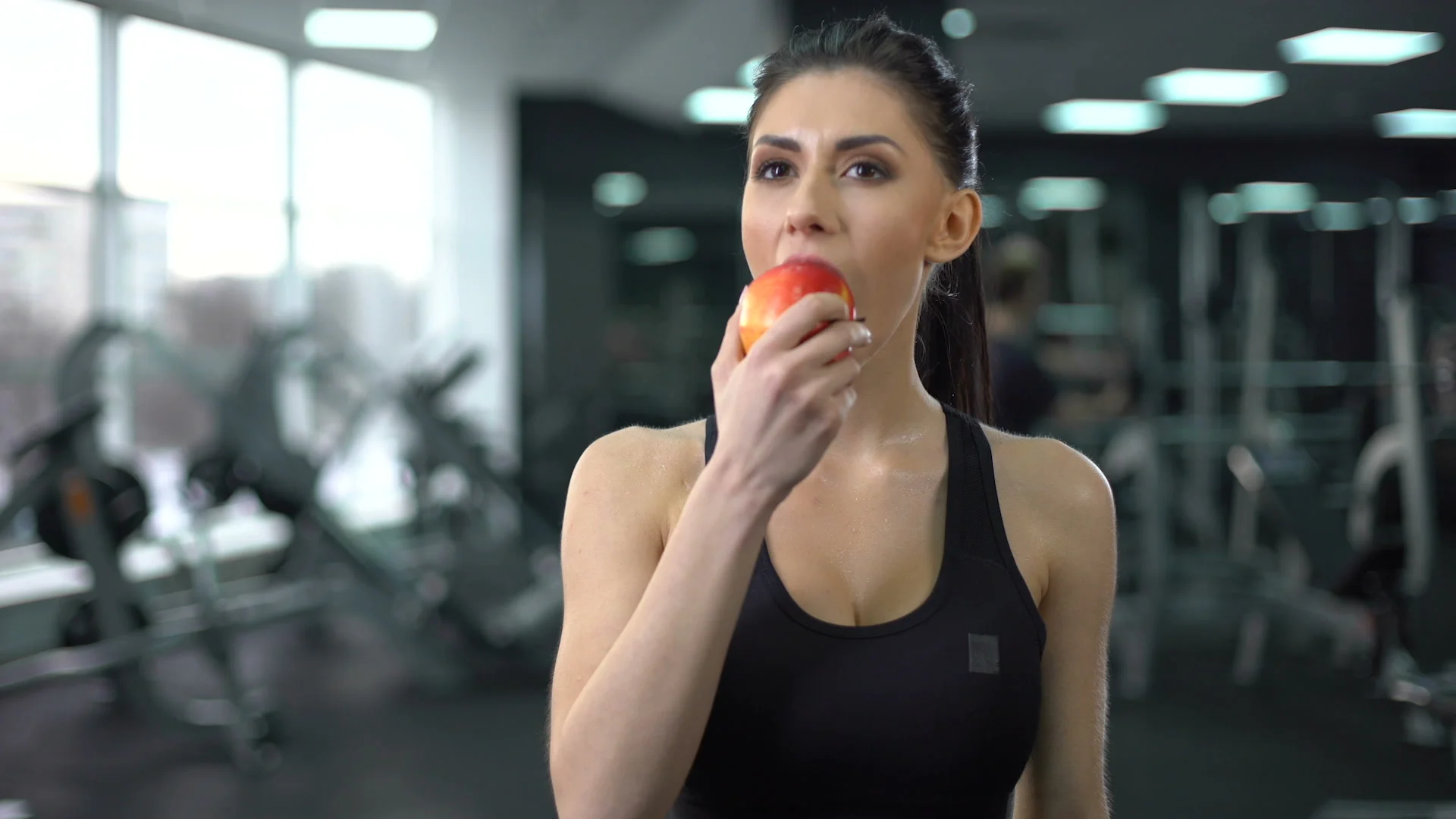 Can we eat apple after workout hot sale