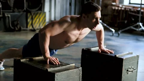 Sports man push ups on boxes Video stock 151238472