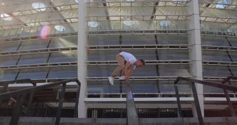 Sportsman training at the  stadium Видео 163433546