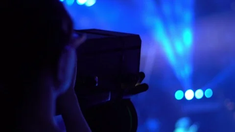 Spotlight on the concert defocusing Stock Footage 95422501