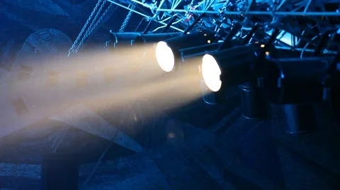 Spotlight Видео 2700154