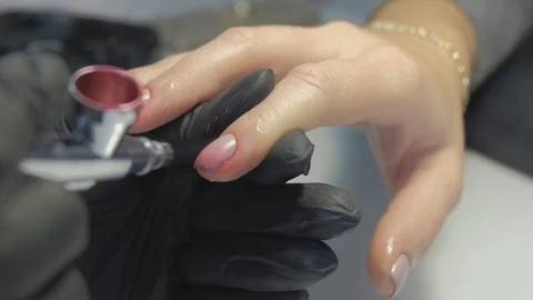 Spray paint nails Video stock 101263972
