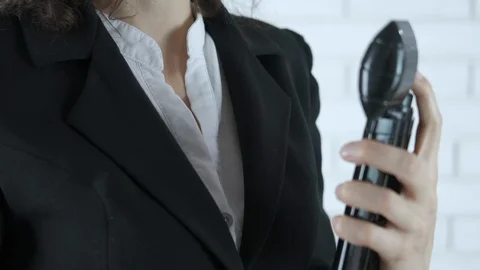 Spray with perfume. Vídeo Stock 115420596