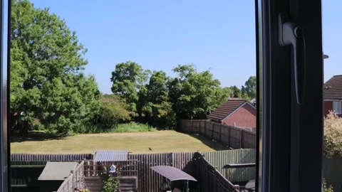 Spray window and clean Video stock 131369060