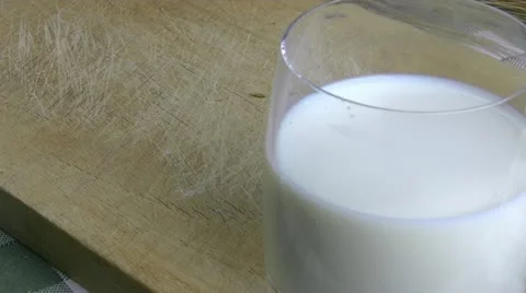 Spread jam on bread Stockbeeldmateriaal 12745537