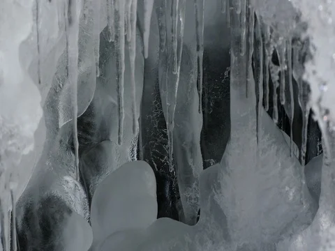 Spring background icicle melts Vídeos de archivo 74269027