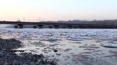 Spring break, floating, drifting, ice on the river against the background of the Video stock 66185762