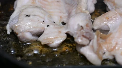 Spring chicken on a grill pan. selective soft focus. 動画素材 149840402