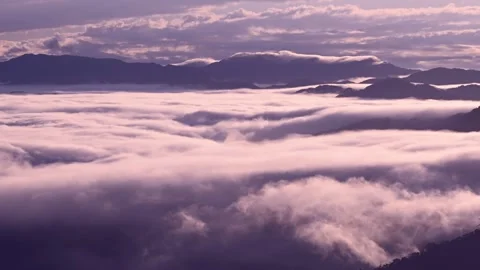 Spring Dawn in Taiwan: Lion Head Mountain Cloudscape. Video stock 305179537