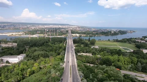 Spring Drone View of Asparuhov Bridge and Varna Bay City Panorama, 2019 Vídeo Stock 323400549