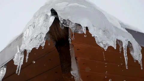 Spring drops, icicles Stock-Footage 87337643