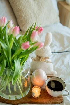 Spring Easter home decor in light shades. Foto stock