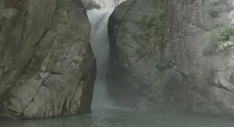 Spring fall zoomed up, 4k non color graded (4000x2160) Video stock 50131667