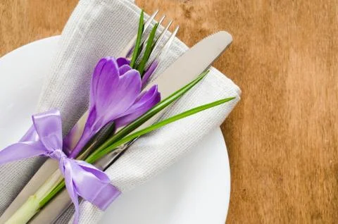 Spring Festive Table Setting With Fresh Flower. 스톡 사진