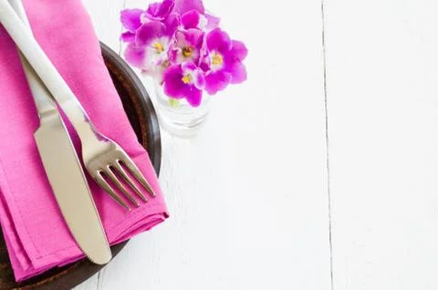 Spring Festive Table Setting With Fresh Flower. 스톡 사진