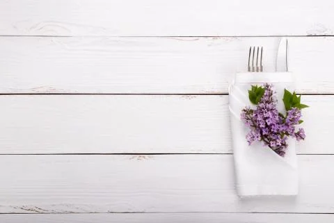 Spring festive table setting with vintage cutlery Stockfoto's