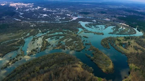 Spring flood, overflow of a large river from a bird's eye view. Full-flowing Stock Footage 153175293