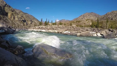 Spring high water on the Katun River Stock Footage 109582977