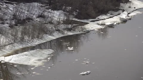 Spring ice drift on the river. Stock Footage 271059041