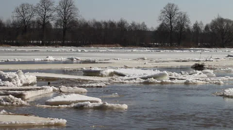 Spring ice floe. Stock Footage 22644934