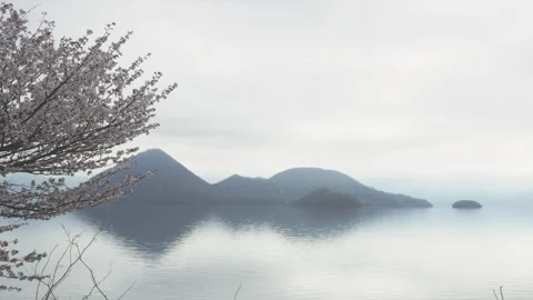Spring at Lake Toya Vidéo 332892015