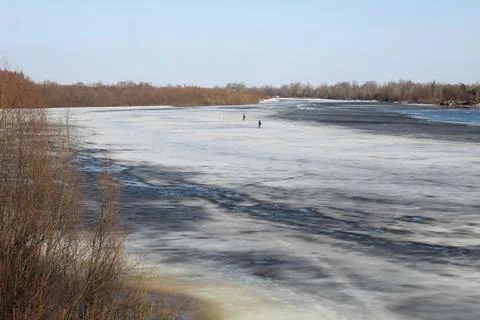 Spring landscape. Ice cracks on the river Fotos Stock