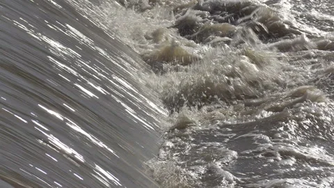 Spring river flooding during record warm temperatures in Ontario Canada Vidéo 150286471