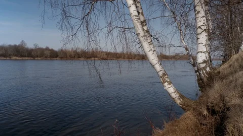 Spring river on a Sunny day. Stockbeeldmateriaal 128238981