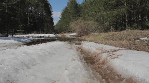 Spring road under water after snow melting Video stock 24239369