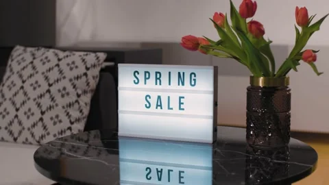 Spring-Sale-white-sign-letterbox-with-red-tulips 스톡 동영상 148096653