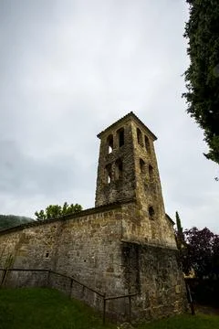 Spring in Sant Marti De Capsec church, La Garrotxa, Spain Stock-Fotos