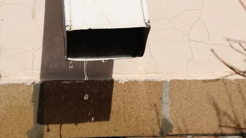 Spring thaw drops  to asphalt. Video stock 105809949