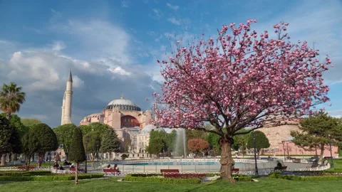 Spring time lapse in Sultanamet Square with Hagia Sophia, Istanbul Stock Footage 131396025