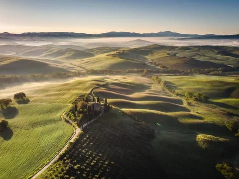 Spring in Tuscany fields Stock-Fotos
