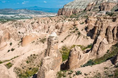 Spring view of Rose Valley in Cappadocia located in Chavusin village, Nevsehir Stock-Fotos