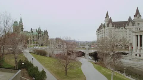 Springtime in downtown Ottawa 스톡 동영상 22018439