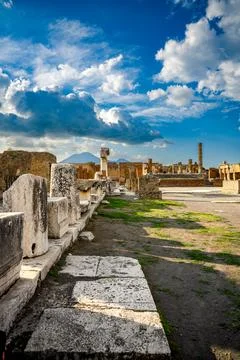 Springtime View of Pompeii's Courtyard Foto stock