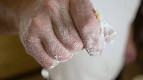 Sprinkled with flour Video stock 80044347