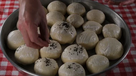 Sprinkling black cumin Stock Footage 228987518