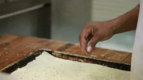 Sprinkling ingredients top side  Video stock 9438856