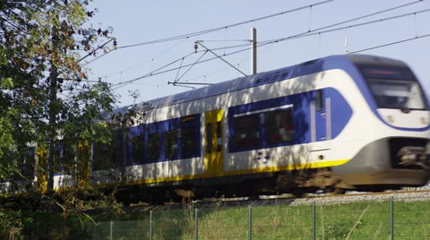 Sprinter train unit appearing 库存影片 32281249