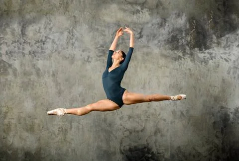 Sprung,ballerina,tänzerin,gran jete,springen,ballerinas,balletttänzer,ball. Stock Photos