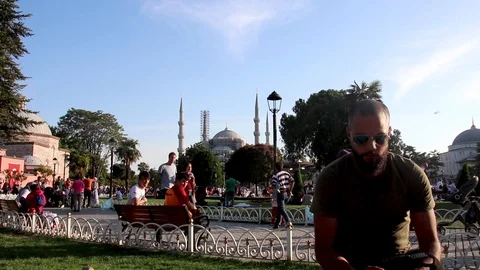 Spying on someone 스톡 동영상 93519893