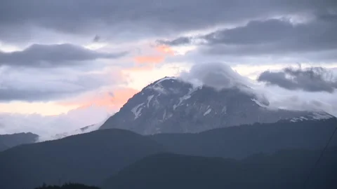 Squamish Black Tusk timelapse Video stock 266713974