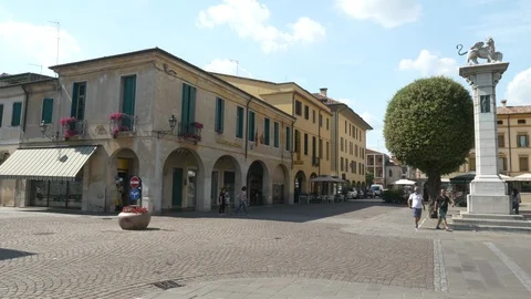 Square of the Cittadella, medieval city based in Italy Stock Footage 96432834