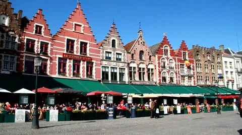 Square in the city of Bruges Stock-Footage 51983649