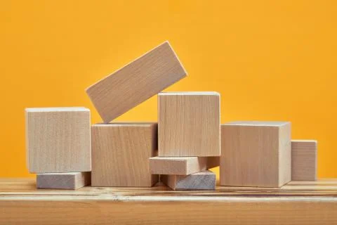 Square of empty wooden cubes mockup style, copy space. wooden blocks template Foto stock