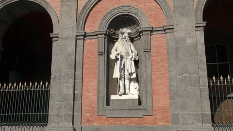 Square Naples Vidéo 125378947