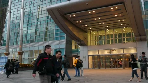 Square near 101 skyscraper 스톡 동영상 44750096